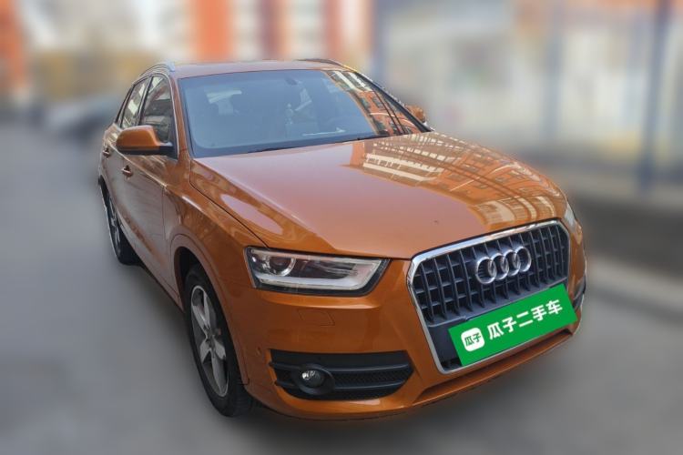 Used Audi Q3 2013 35 TFSI quattro Luxury Model Front Right 45 Deg