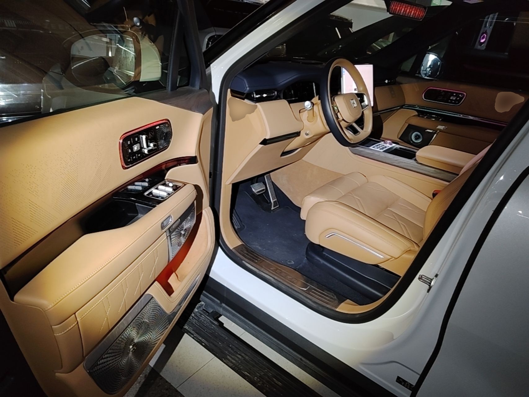 Zeekr 9X 2025 Ultra Edition 70kWh — снимка 20