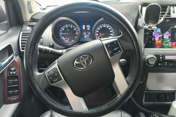 Used Toyota Prado 2016 3.5L Automatic TX-L Steering Wheel