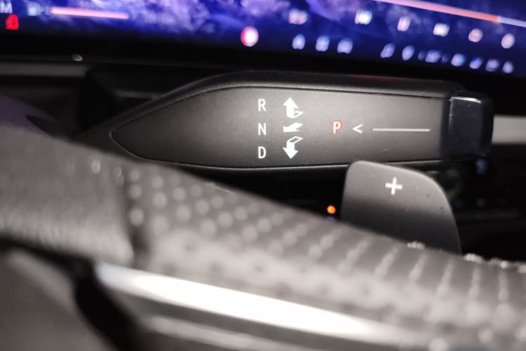 Used Buick LaCrosse 2024 Avia Edition Gear Lever