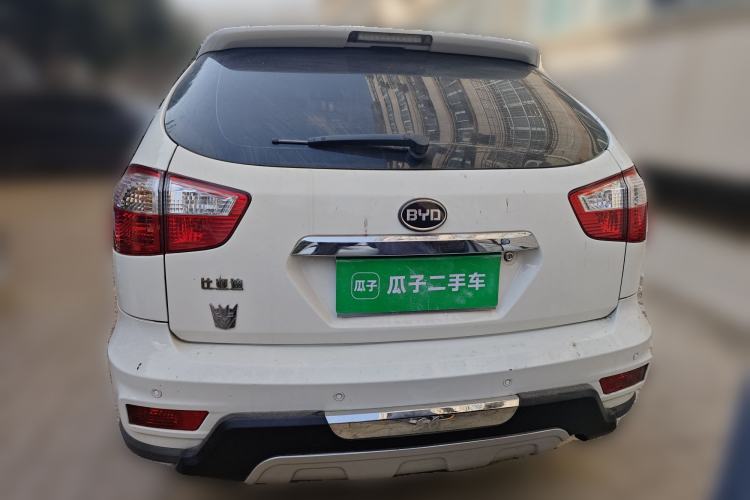Used BYD S6 2014 2.0L Manual Luxury 5-Seater
