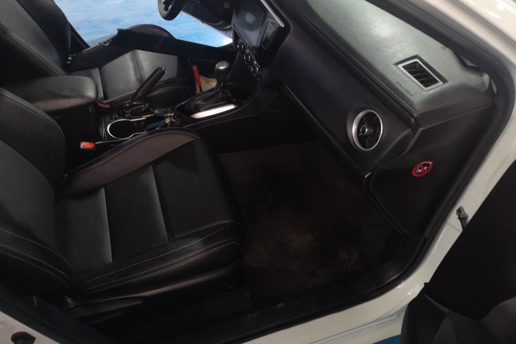 Used Toyota Levin 2017 Revised 185T CVT Elite Edition China V Standard Right Front Seat