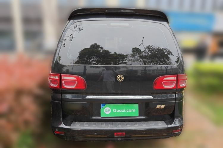 Used FORTHING Lingzhi 2020 M5L 1.6L Luxury 7-Seater Rear