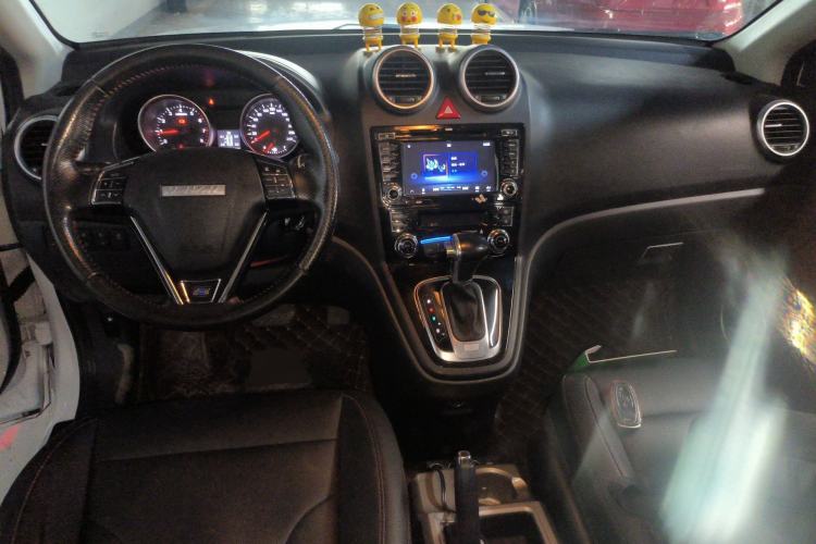 Used Haval H6 2016 Upgraded Model 1.5T Automatic Two-Wheel Drive Elite Version
