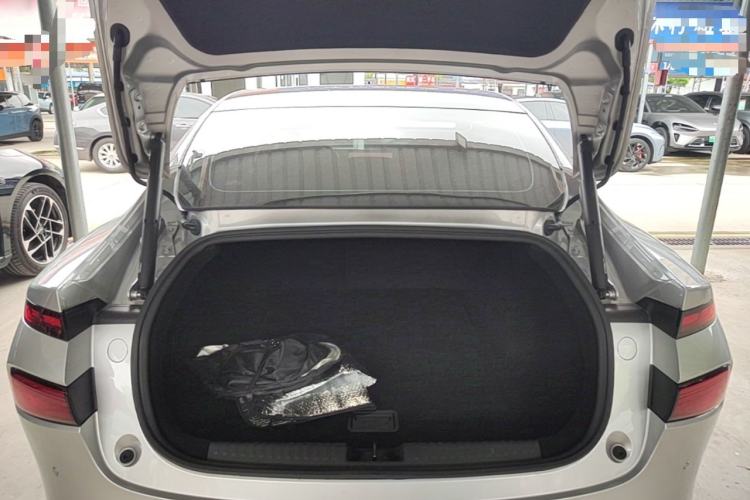 Used XPeng P7 2023 P7i 702 Max Trunk