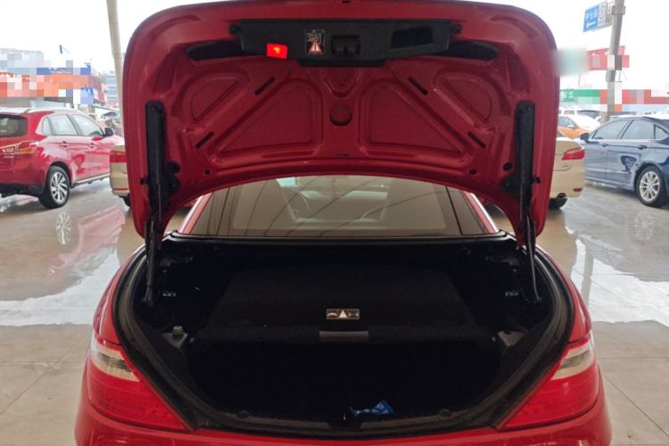 Used Mercedes-Benz SLK-Class 2011 SLK 200 Fashion Model Trunk