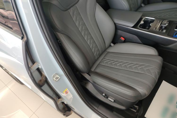 Used BYD Song L DM-i 2025 Intelligent Driving Version 160 km Beyond-Range Type
