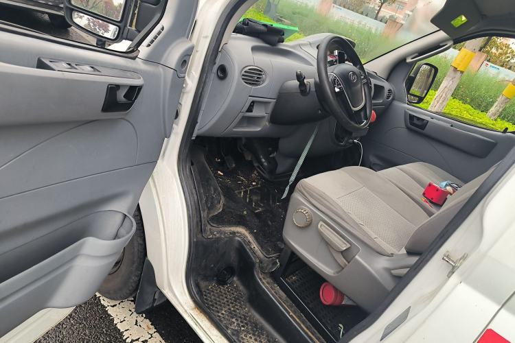 Used SAIC MAXUS Xintu V80  Driver Seat