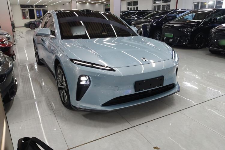 Used Nio ET5 2024 75 kWh Exterior 2