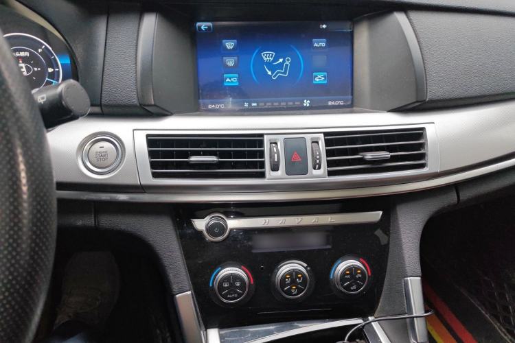 Used Haval H7 2018 Revised Version Blue-Label H7 2.0T Automatic Smart Enjoyment Trim Audio And AC Panel