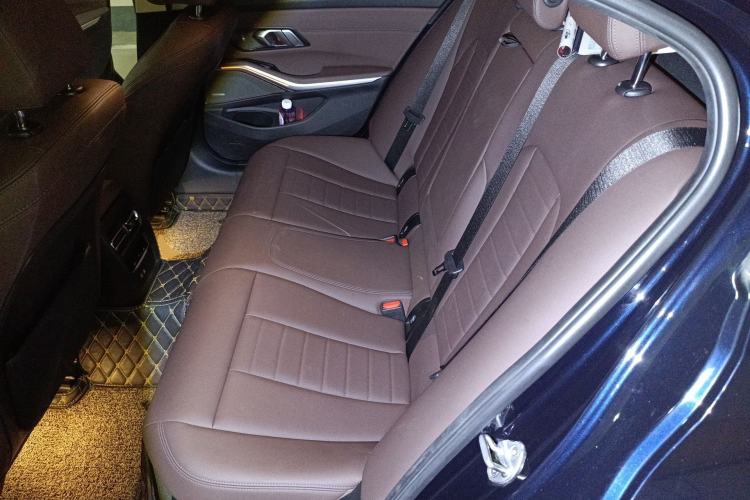 Used BMW 3 Series 2020 325i M Sport Night Edition package Left Rear Seat