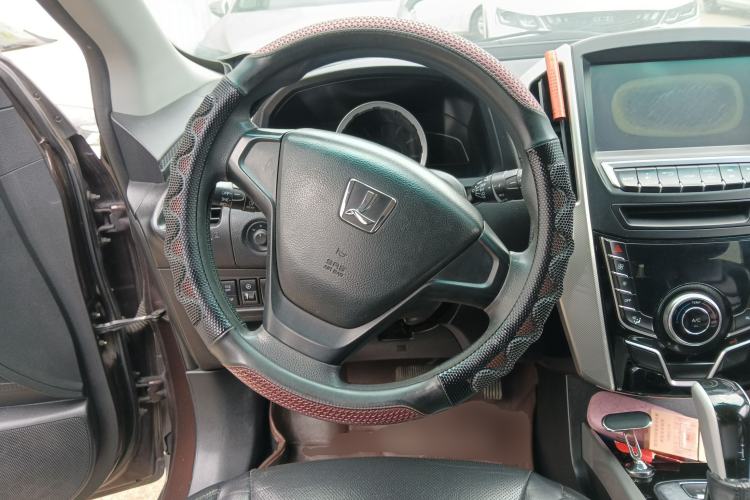 Used Luxgen U6 SUV 2015 1.8T New Creation Type Steering Wheel
