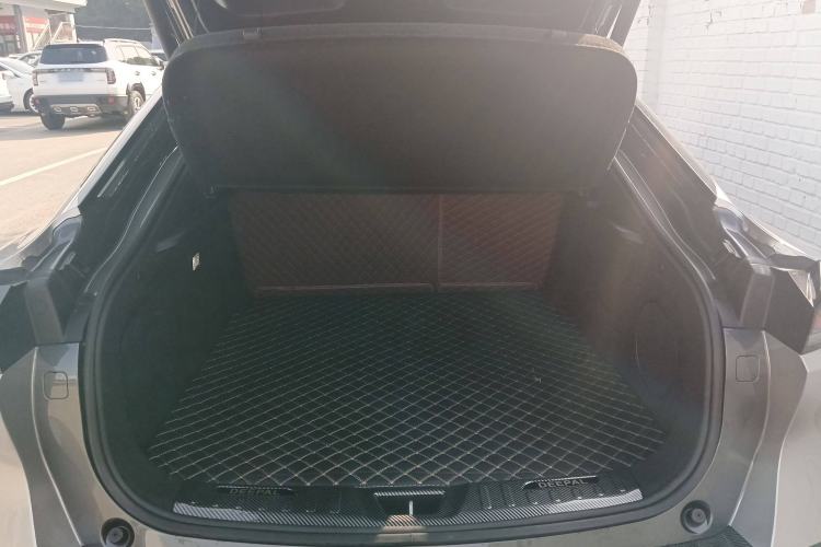 Used Deepal L07 2025 530 Ultra DeepBlue Intelligent Driving AD PRO Pure-Electric Version
