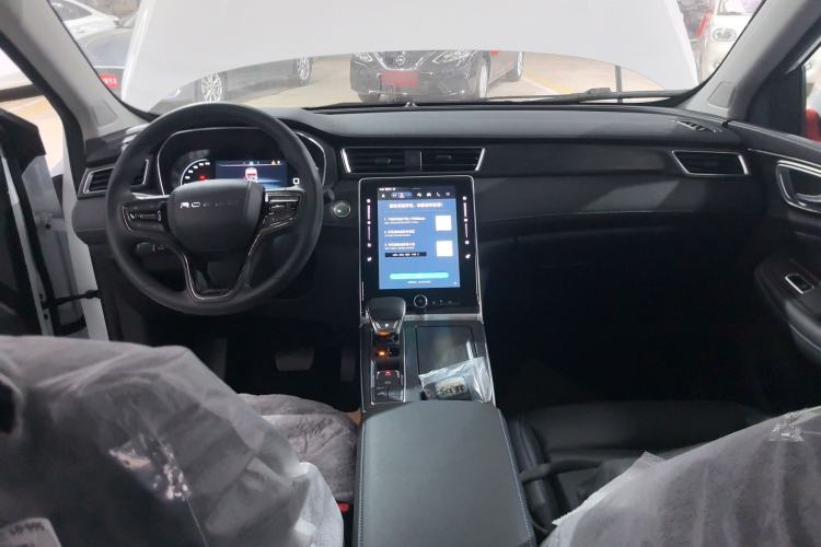 Used Roewe RX5 2025 PLUS 330TGI Automatic Trendsetting Smart Edition Center Console