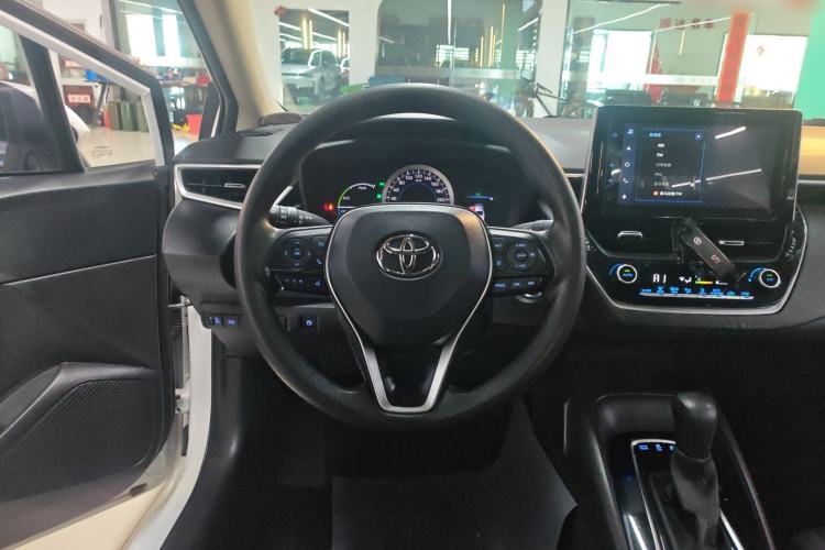 Used Toyota Corolla 2021 Dual-Motor 1.8L E-CVT Elite Edition Steering Wheel