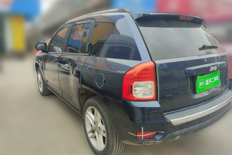 Used Jeep Compass 2012 2.4L four-wheel drive luxury version
