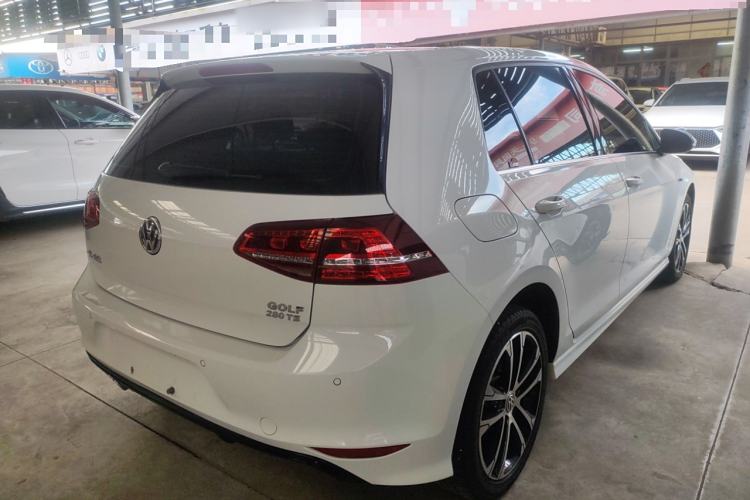 Used Volkswagen Golf 2016 1.4TSI Automatic R-Line