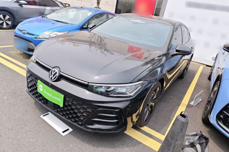 Used Volkswagen Passat 2025 Pro 380TSI Starry Dragon Luxury Edition