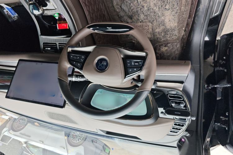 Used BYD Han 2022 EV Genesis Edition 610KM All-Wheel Drive Premium Model