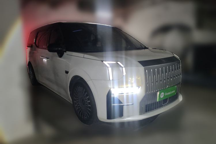 Used Zeekr 009 2022 WE Edition
