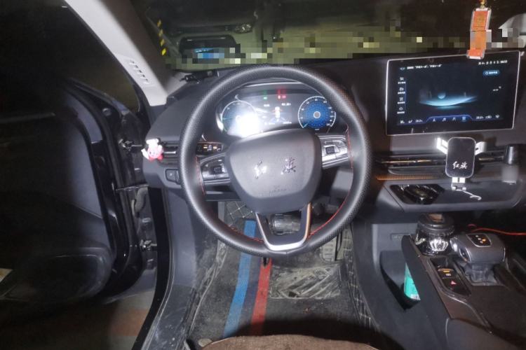 Used Hongqi E-QM5 2022 431 km Charge & Enjoy Edition