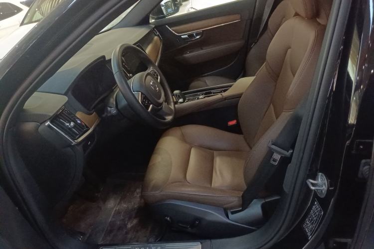 Used Volvo S90 2024 B5 Zhiyi Luxury Edition
