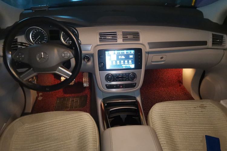 Used Mercedes-Benz R-Class 2014 R 320 4MATIC Business Model