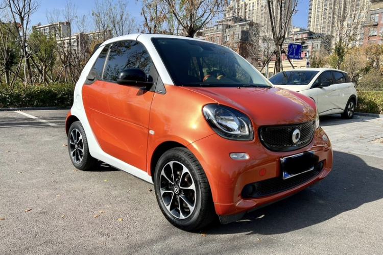 Used smart fortwo 2016 1.0L 52 kW Convertible Passion Edition
