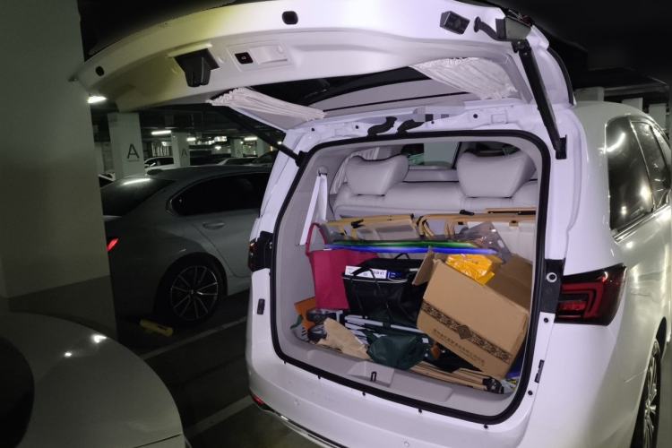 Used Buick GL8 2022 Land Business Class 652T Luxury Model
