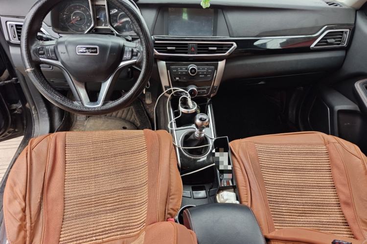 Used Zotye Domy X5 2015 1.5T Manual Luxury Version China IV Standard