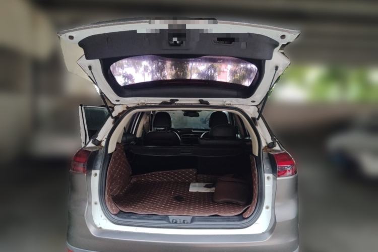 Used Geely Auto Emgrand X7 Sport 2016 1.8TD Automatic Smart Model Trunk