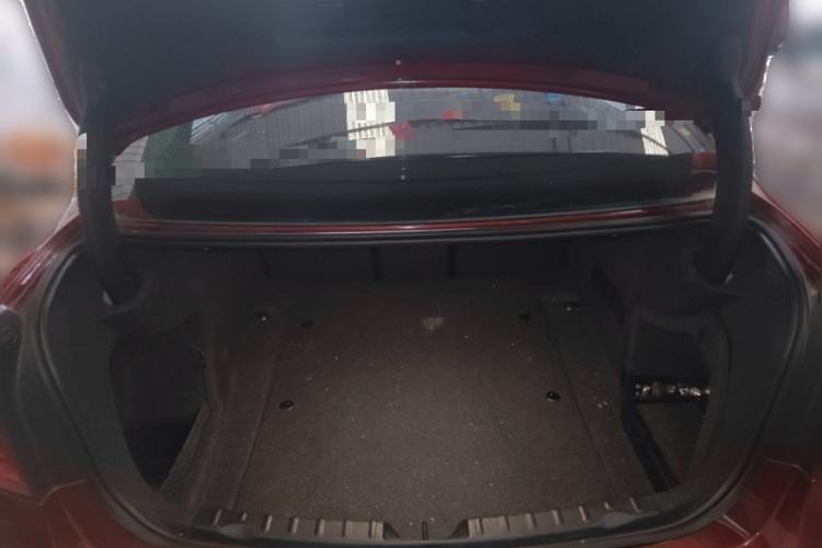 Used BMW 3 Series 2015 320Li Luxury Edition Fashion Model
