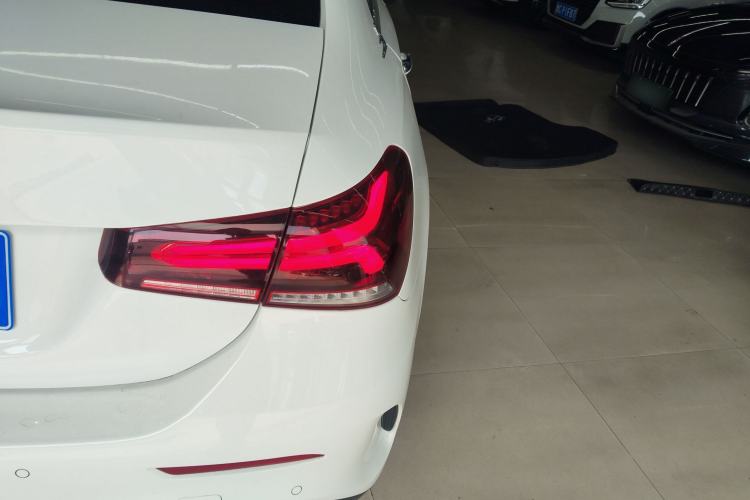 Used Mercedes-Benz A-Class 2022 Restyled A 200 L Sport Sedan Fashion Version Right Rear Taillight