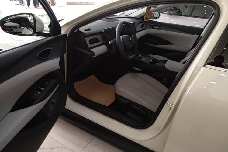Used BYD Seal 06 New Energy 2026 DM-i Ultra-Enjoyment 128KM Luxury Edition
