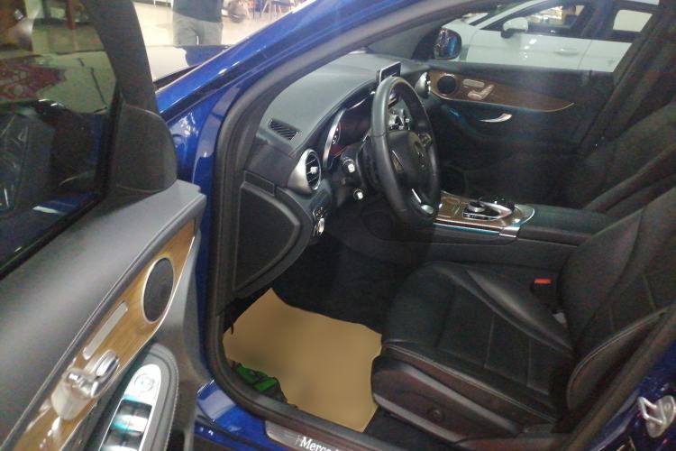 Used Mercedes-Benz GLC Coupe 2019 Facelift GLC 260 4MATIC Coupe SUV Driver Seat