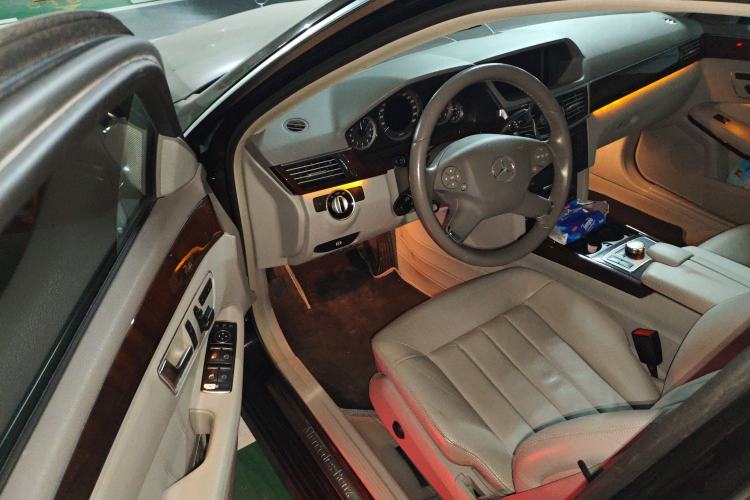 Used Mercedes-Benz E-Class 2013 E 300 L Elegant Model
