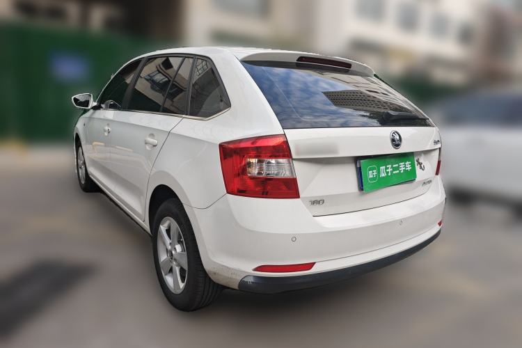 Used Skoda Rapid Spaceback 2016 1.6L Automatic Chuanxing Edition Rear Left 45 Deg