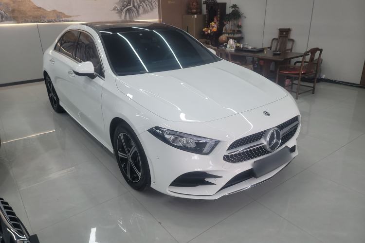 Used Mercedes-Benz A-Class 2022 Revised Version A 200 L Sport Sedan Fashionable Style Front Right 45 Deg