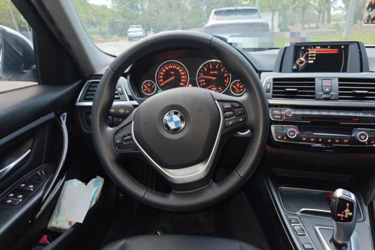 Used BMW 3 Series 2016 316Li Fashion Model Steering Wheel