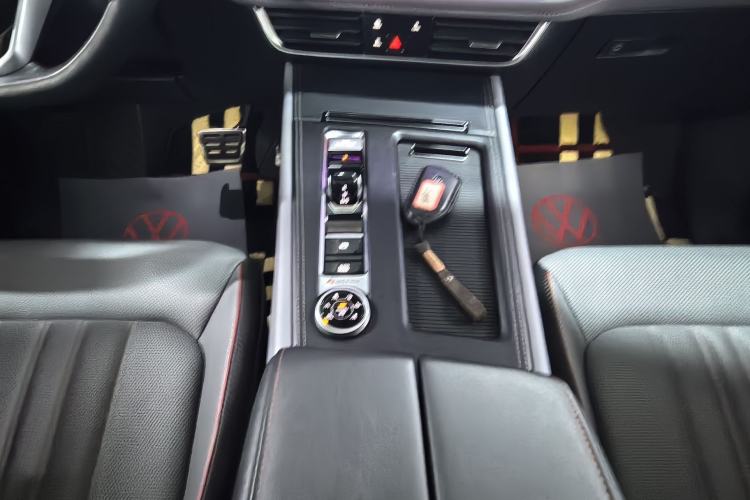 Used Volkswagen Teramont X 2024 530 V6 All-Wheel-Drive Longxiang Edition Interior 7