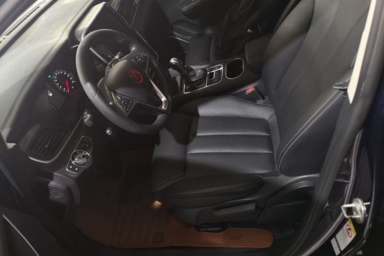 Used BYD Song MAX 2017 1.5T Automatic Smart Connect Elite 7-Seater Left Front Seat