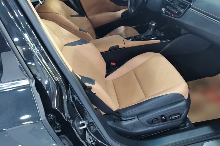 Used Lexus ES 2022 200 Excellence Edition