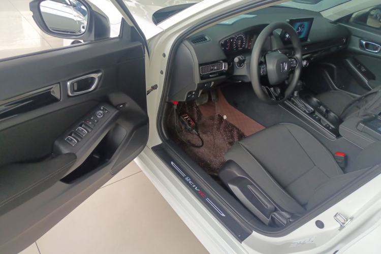 Used Honda Civic 2023 240TURBO CVT Dynamic Edition
