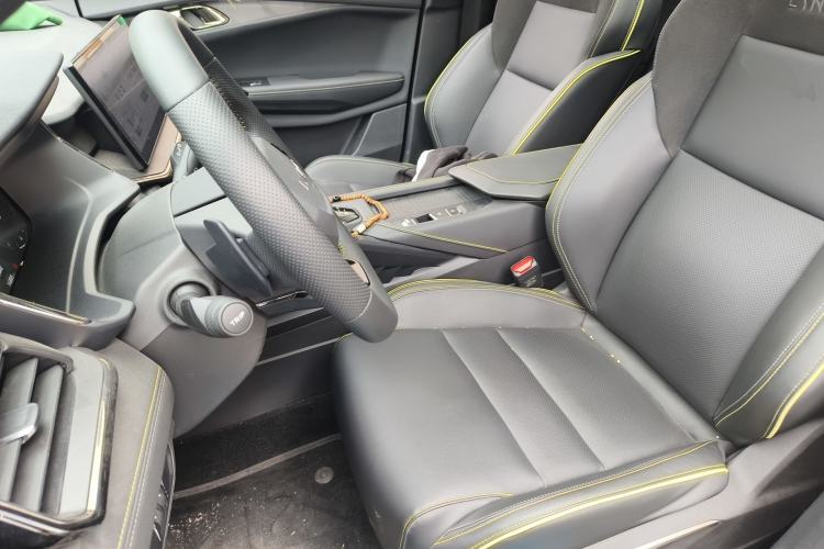 Used Lynk & Co 06 2023 Remix 1.5T Hero Left Front Seat