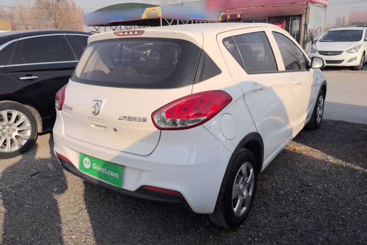 Used Baojun 310 2016 1.2L manual Comfort trim level