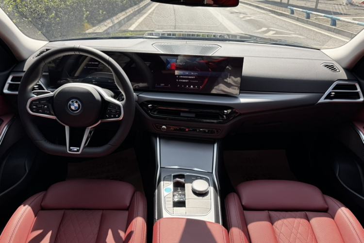 Used BMW i3 2025 eDrive 35 L
