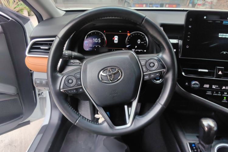 Used Toyota Camry 2021 2.5G Luxury Edition Steering Wheel