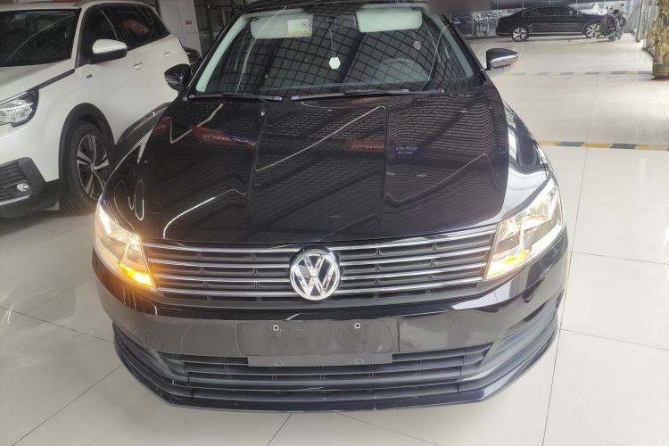 Used Volkswagen Lavida 2017 1.6L Automatic Fashion Edition
