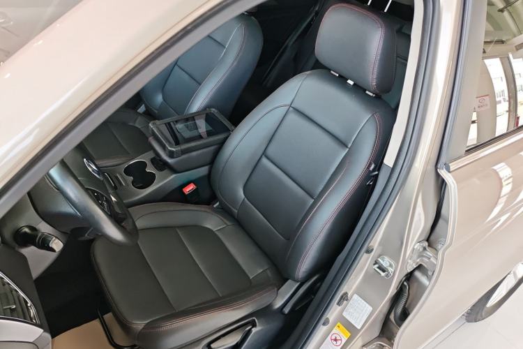 Used CHANGAN CS75 2016 1.8T Automatic Elite Model China V Standard
