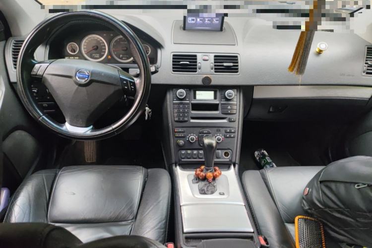 Used Volvo XC Classic 2014 T5 Luxury Edition Center Console